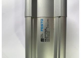 1376301-InStock Zylinder 1376301 FESTO